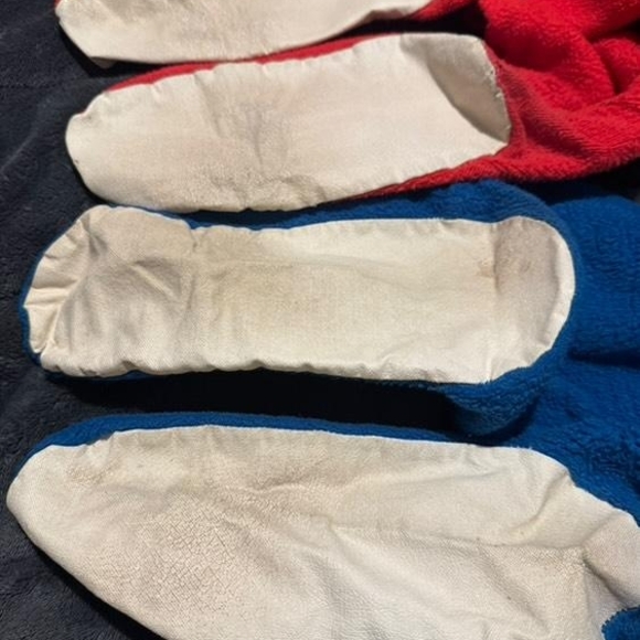 ISO Kids Footed Pajamas From 1970s 1980s Or Early 90s With Plastic Feet Bottoms - Picture 2 of 5